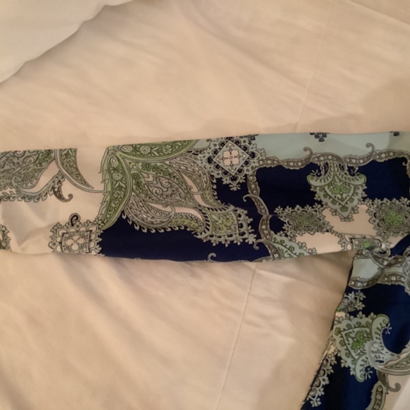 Chico’s size 2 (L) button up blouse - Picture 4 of 6